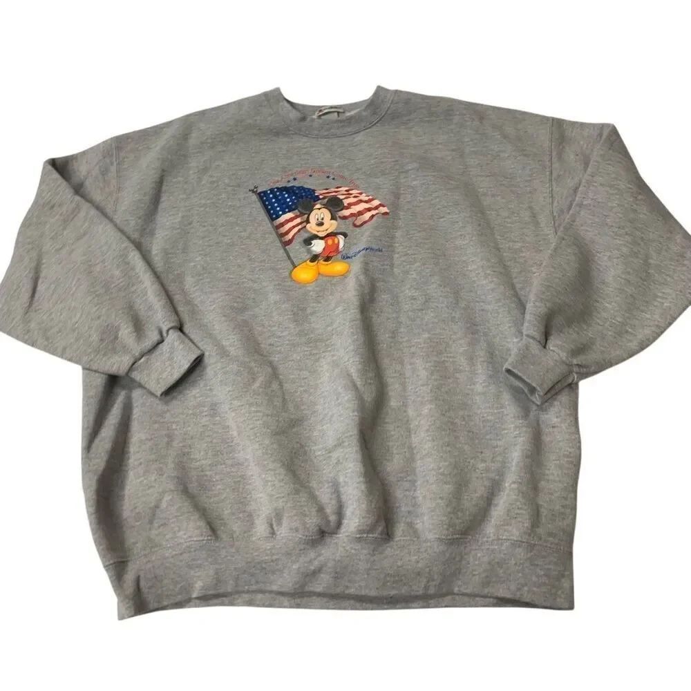 Vintage Patriotic Mickey Graphic Sweatshirt